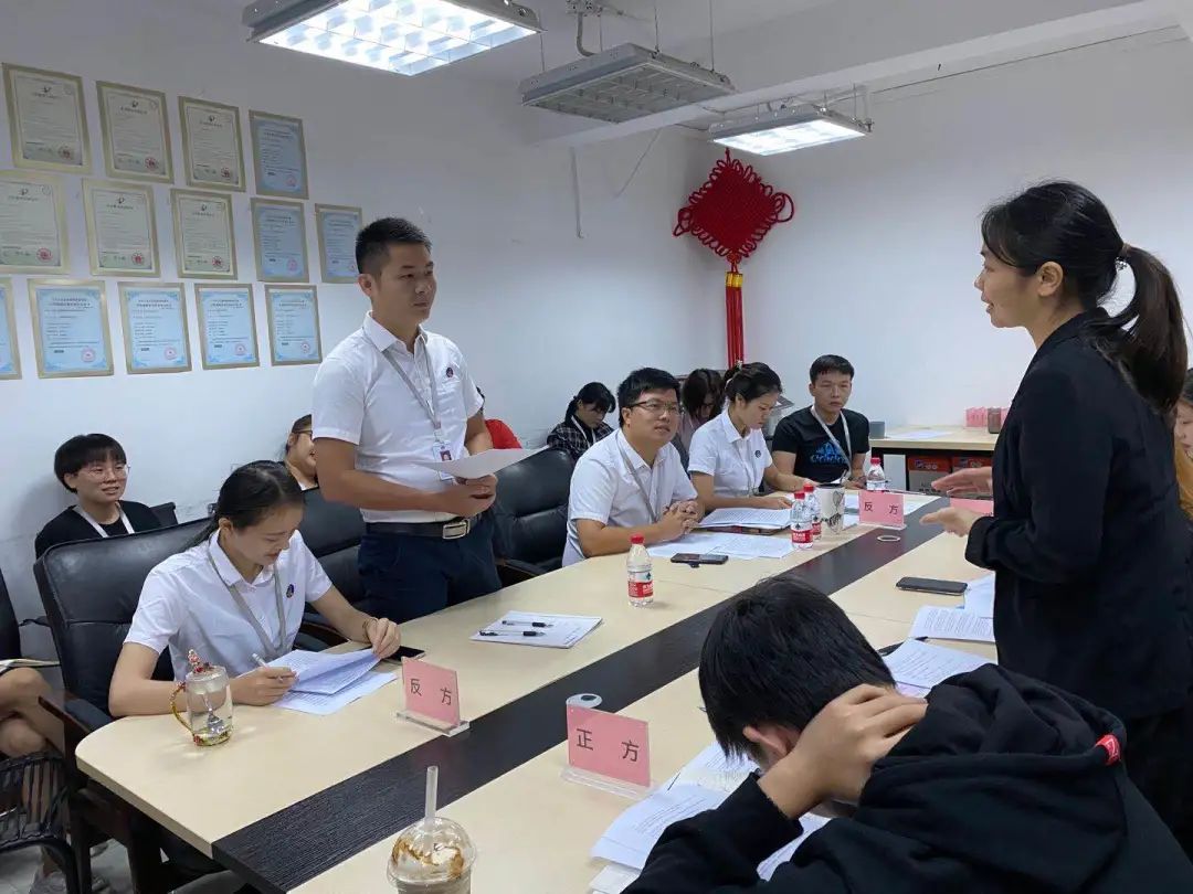 辯論賽|唇槍舌戰(zhàn)，以理服人