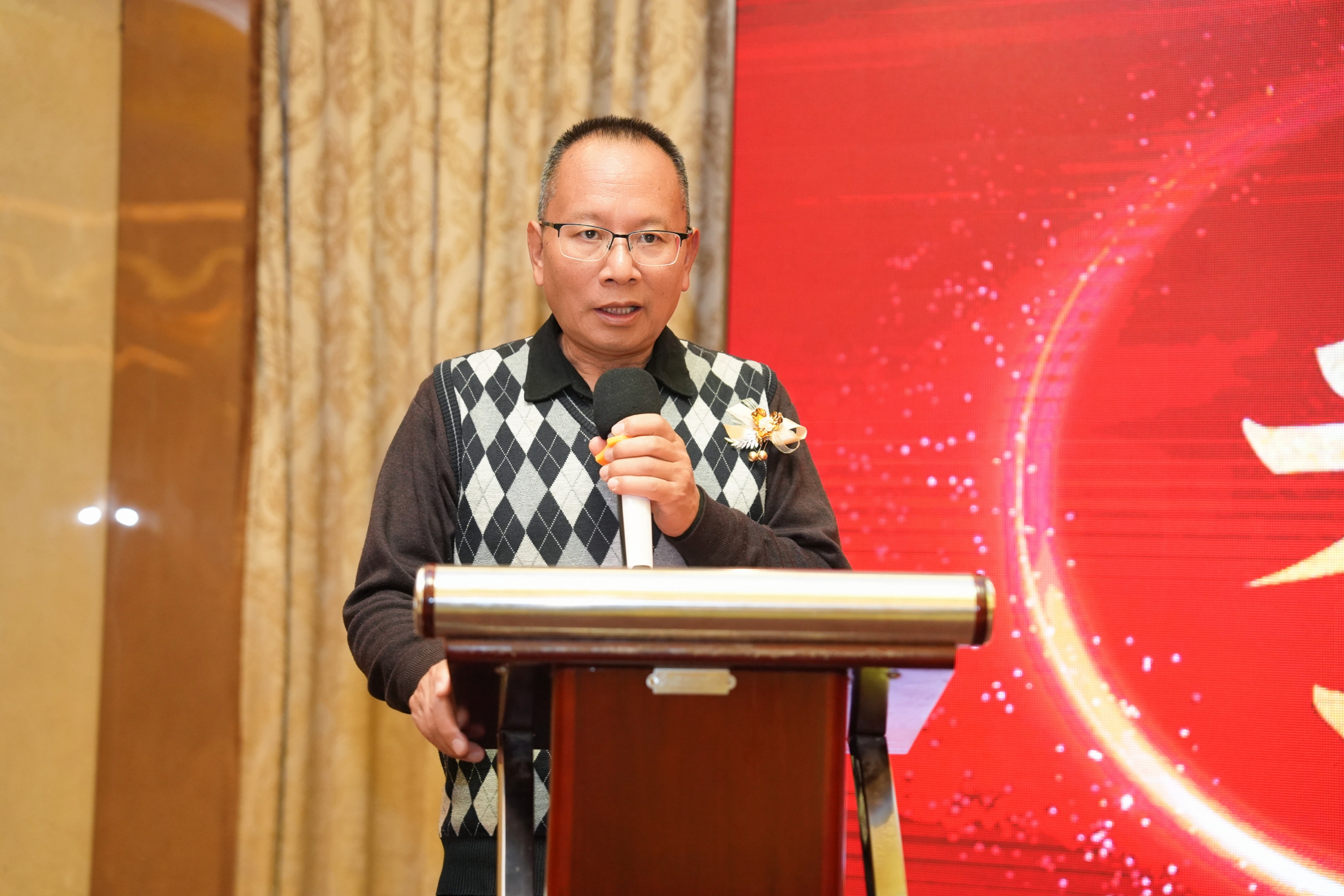 攜手十五載，共創(chuàng)新未來｜科泰集團(tuán)十五周年慶典晚宴圓滿落幕